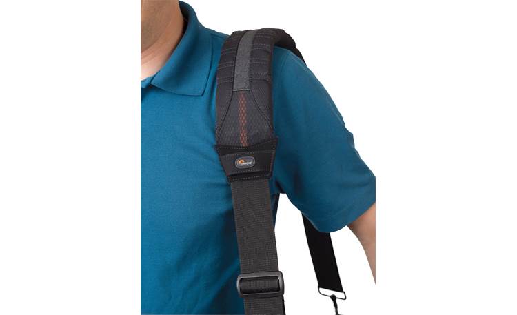 Lowepro Magnum DV 4000 AW Adjustable shoulder strap