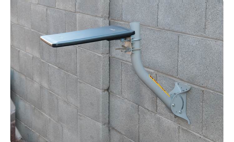 Channel Master CM-3000HD SMARTenna Mounted to an exterior wall