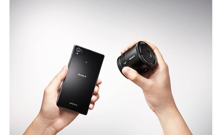 Sony Cyber-shot® DSC-QX100 Just one touch activates an NFC-enabled smartphone (not included)