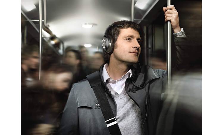 Bose® QuietComfort® 15 Acoustic Noise Cancelling® headphones Perfect for noisy commutes