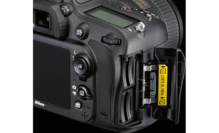 Nikon D610 Kit Dual memory card bay for flexibility in the field