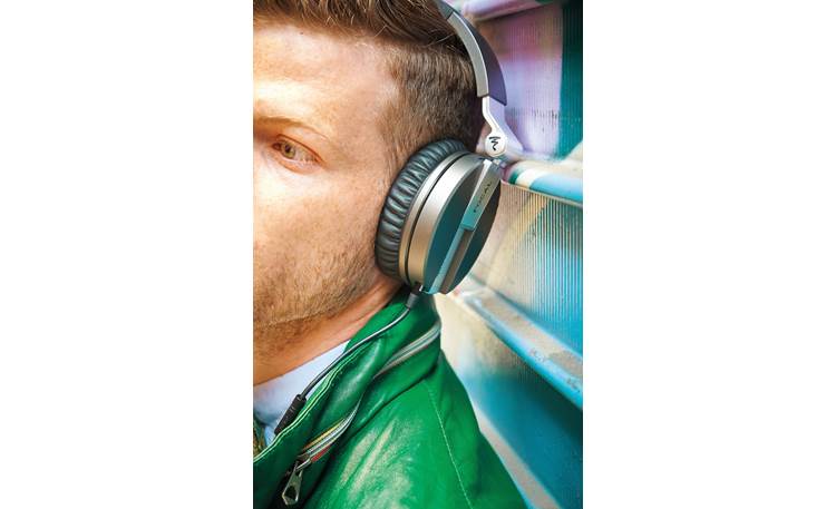 Focal Spirit One S Around-the-ear fit minimizes external noise
