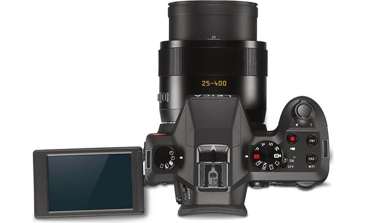 Leica V-Lux Vari-angle LCD screen helps frame and review shots