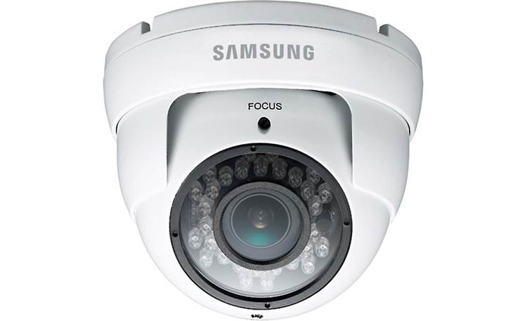 Samsung SDC-7440DC Built-in infrared sensors let the camera see up to 82 feet away in low light