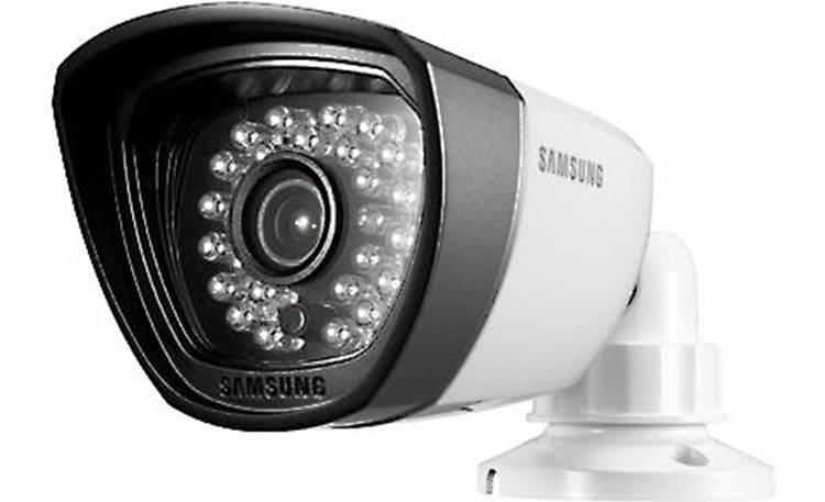 Samsung SDS-P4042 Built-in infrared sensors let the camera see up to 82 feet away in low light