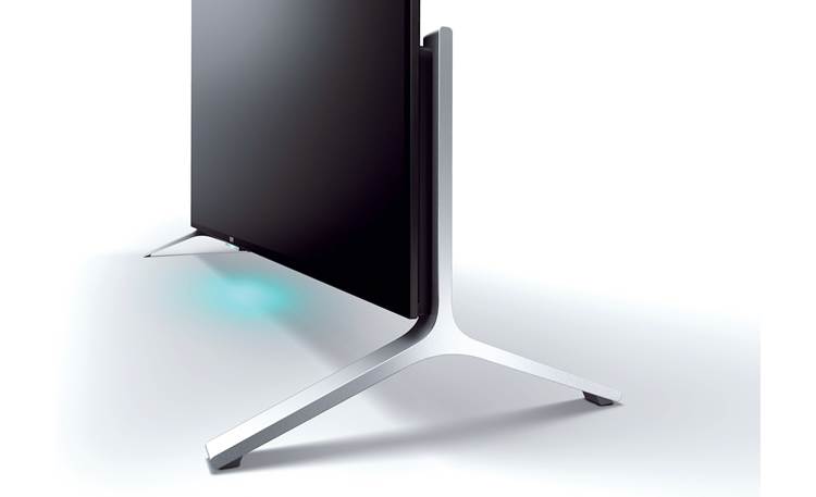 Sony XBR-75X910C Close-up view of stand, leg in outer position