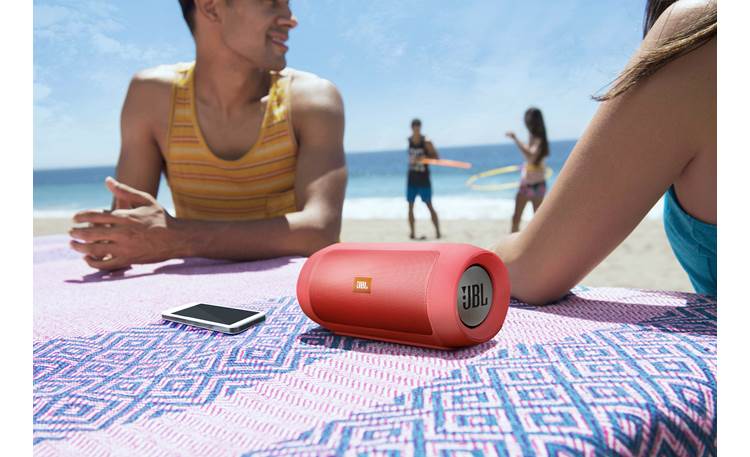 JBL Charge 2+ Red - water-resistant silicone coating