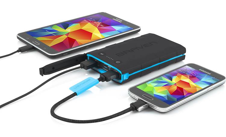 Braven BRV-BANK Dual charging (smartphone, tablet, and charging cables not included)