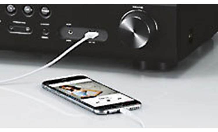 Yamaha RX-V479 Front-panel USB connection for iPod or iPhone (not included)