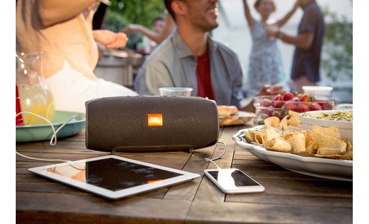 JBL Xtreme Black - recharge your devices (smartphone and tablet not included)
