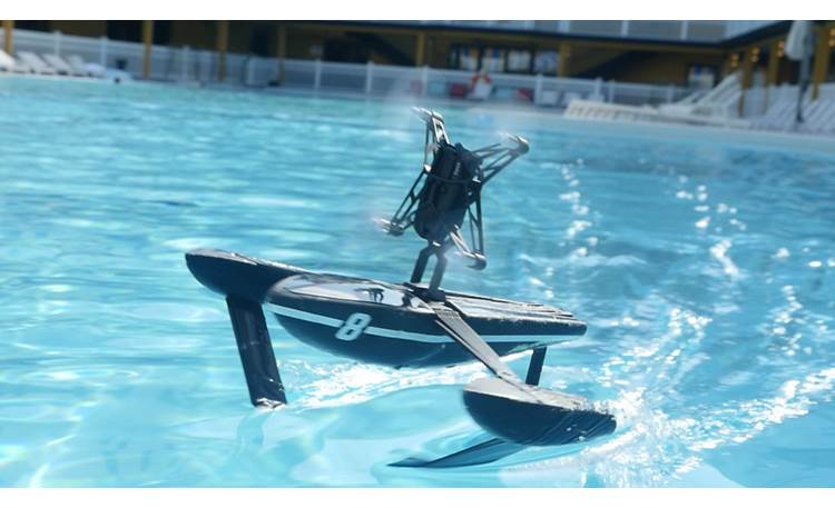 Parrot Orak Minidrone Looks great in the water