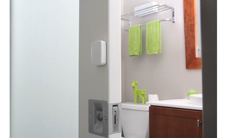 Samsung SmartThings Multipurpose Sensor Have a bathroom light turn on when the door is opened