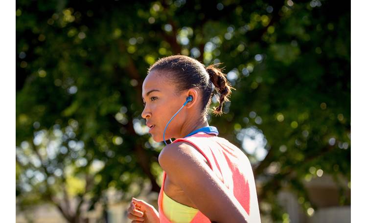 JBL Reflect Response Ergonomic sport ear tips keep headphones securely in place when you're in motion