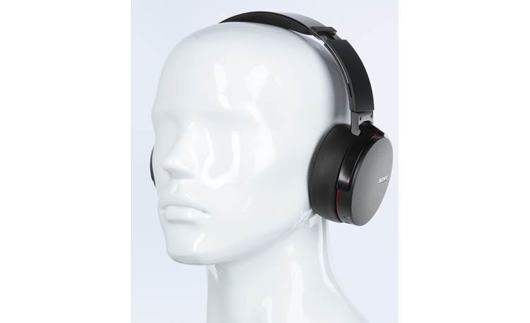 Sony MDR-XB950BT EXTRA BASS™ Mannequin shown for fit and scale