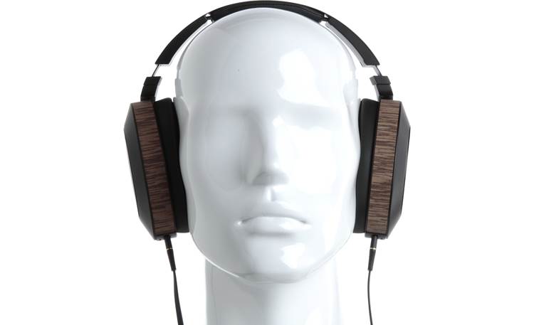 Audeze EL-8 Closed-back Mannequin shown for fit and scale