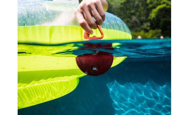 JBL Clip 2 Red - completely waterproof