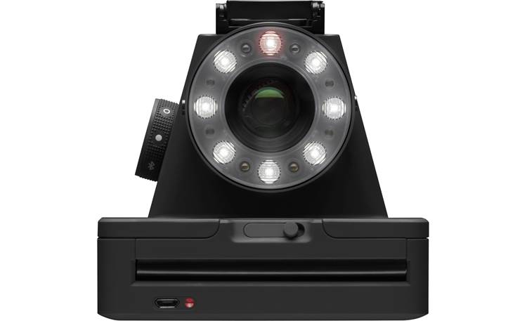 Polaroid Originals I-1 The ring-shaped flash on the I-1 casts soft, diffused light on your subject