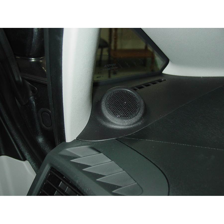 2012 Toyota Venza Front pillar speaker location