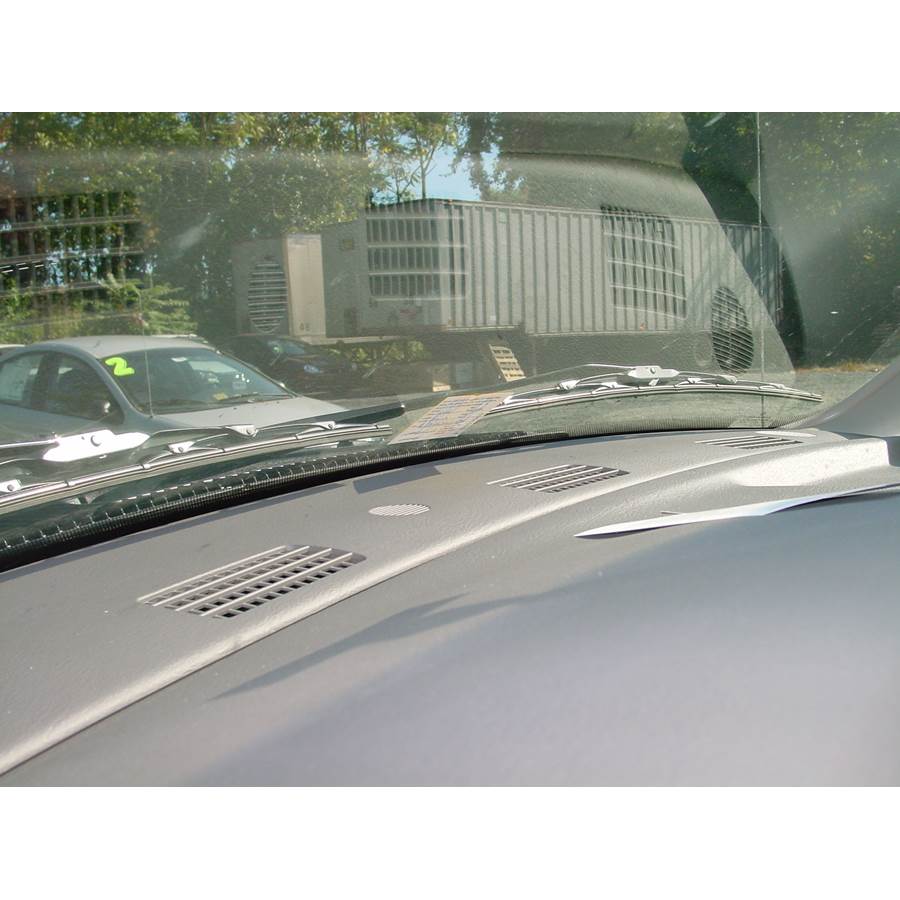 2004 Dodge Ram 1500 Center dash speaker location