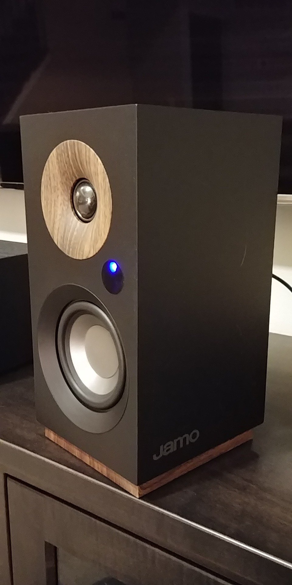 Customer Reviews Jamo S 801 PM (Black) Powered bookshelf speakers with