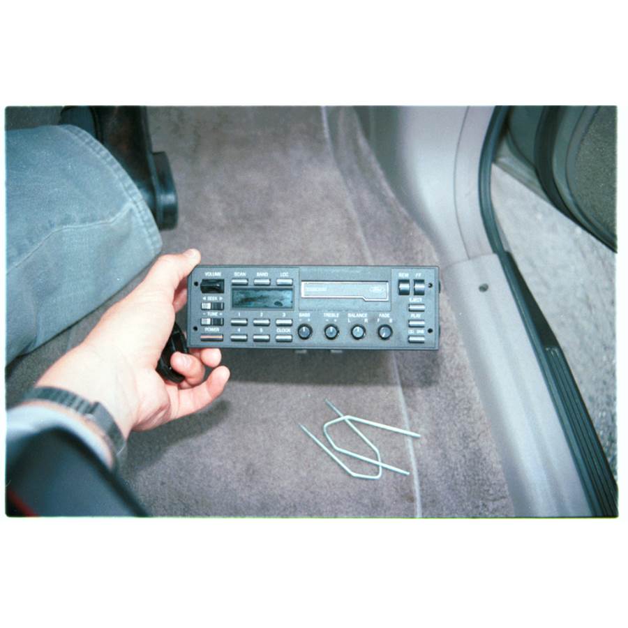 1989 Ford Thunderbird Factory Radio