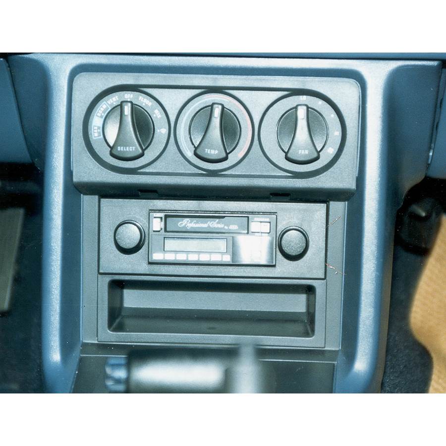 1992 Ford Mustang Factory Radio