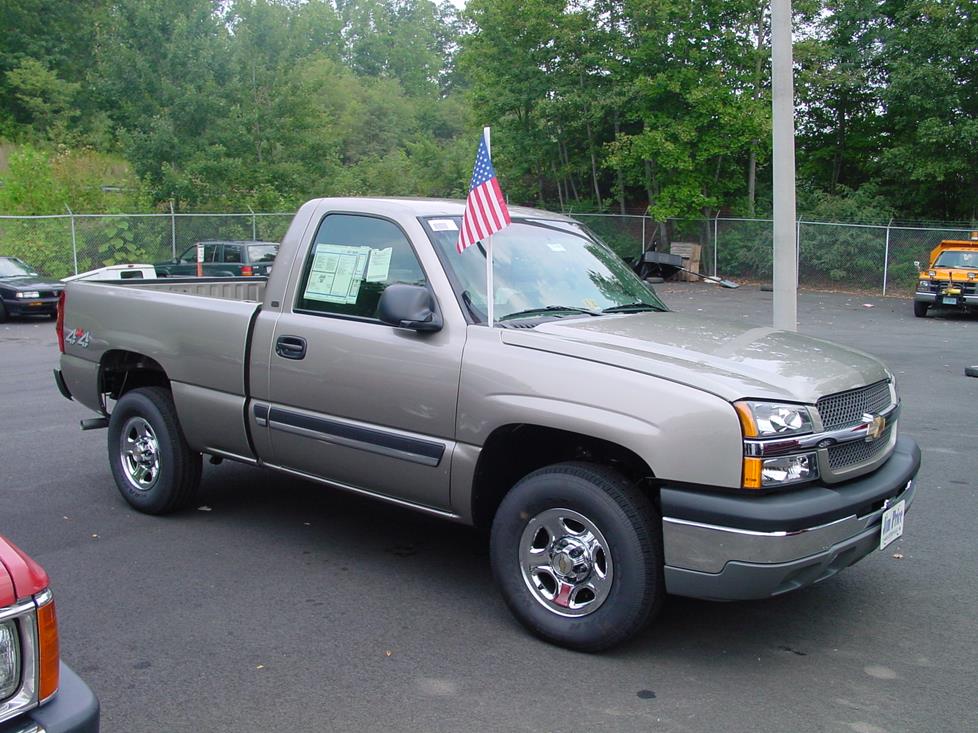 What Does The Stereo Wiring Harness Look Like On A 2005 Gmc Sierra from images.crutchfieldonline.com