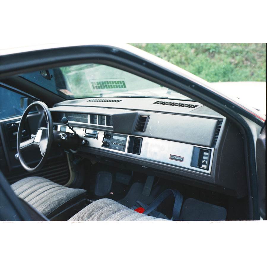 1983 Chevrolet Celebrity Factory Radio