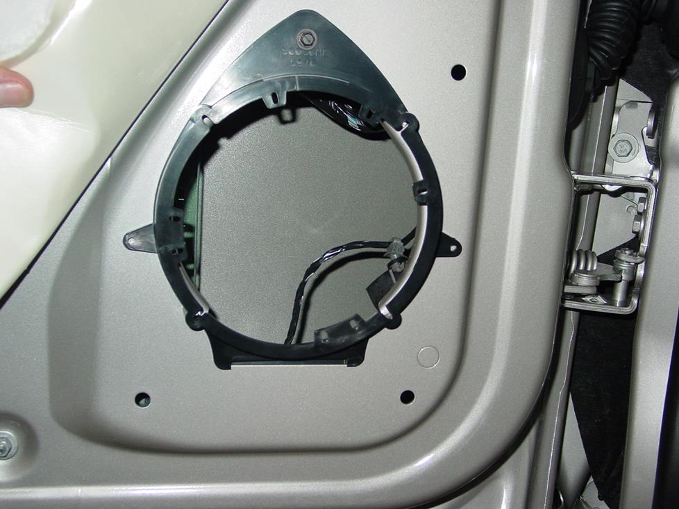 silverado sierra front door speaker cavity