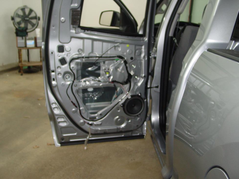 Upgrading the Stereo System in Your 2007-2013 Toyota ... car tweeter speaker wiring diagram 