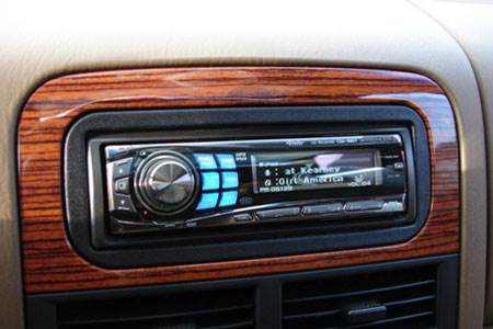 Alpine 9857 headunit with Full Speed iPod controls