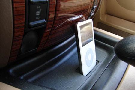 Factory-look iPod dock