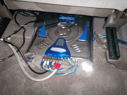 Phoenix Digital Amplifier and Wiring kit