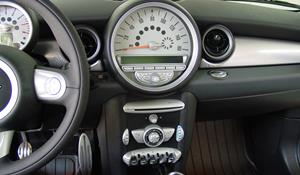 2010 MINI Clubman Factory Radio