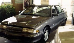 1996 Oldsmobile Achieva Exterior