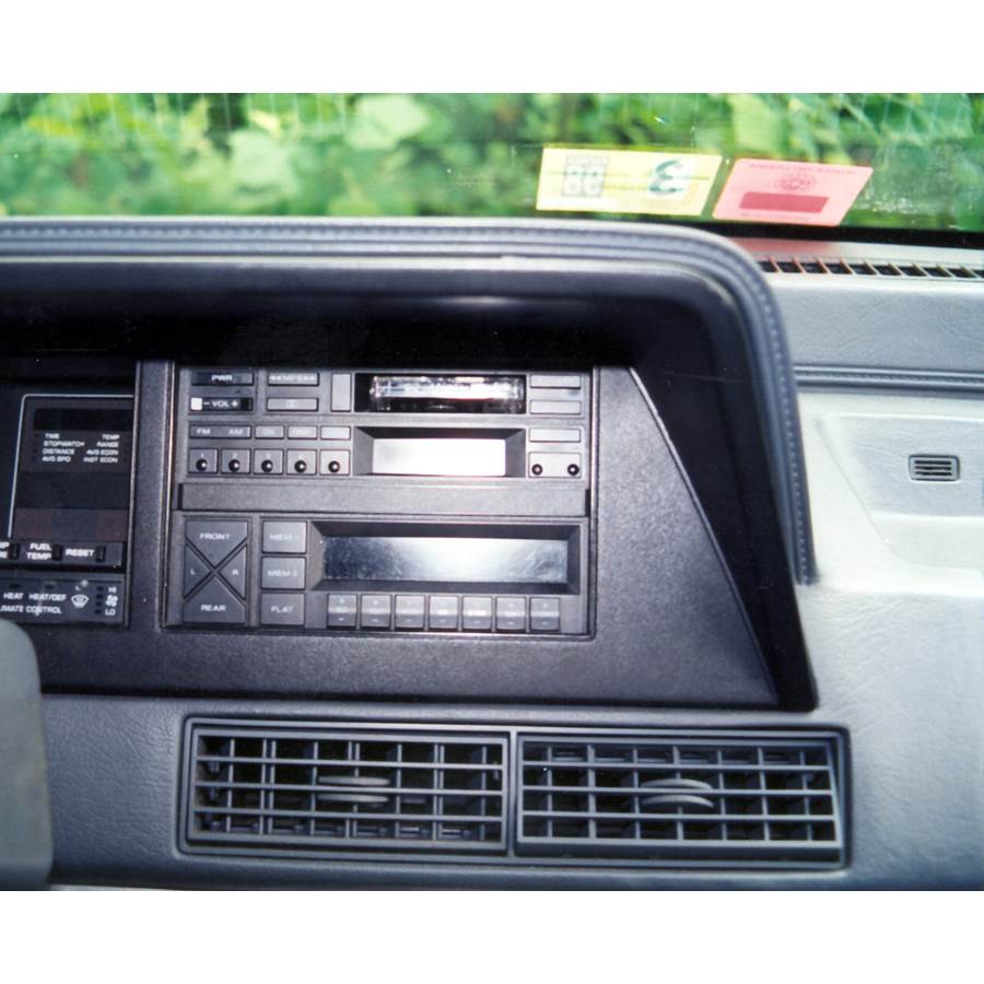 1992 Eagle Premier Factory Radio