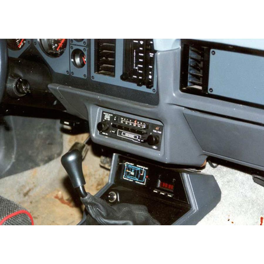 1985 Ford Mustang Factory Radio