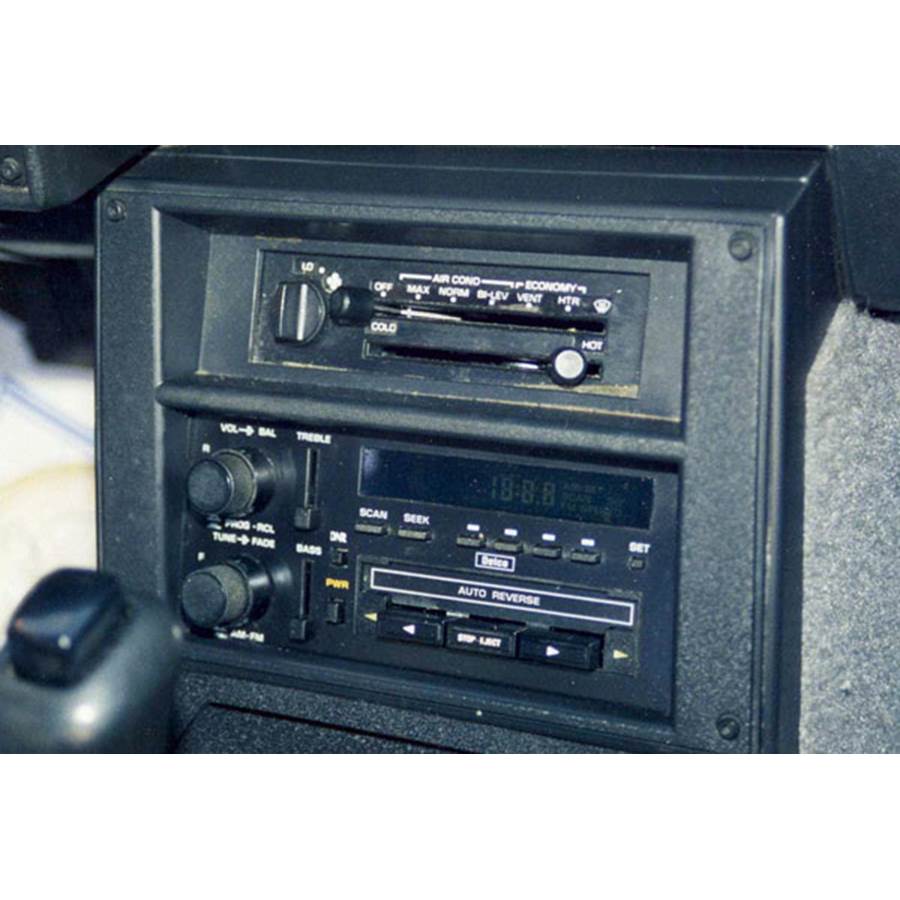 1982 Chevrolet Camaro Factory Radio