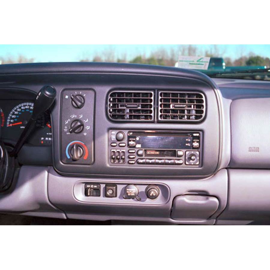 1999 Dodge Durango Factory Radio