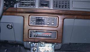 1988 Ford LTD Crown Factory Radio