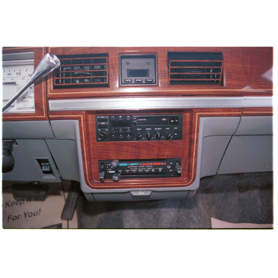 1988 Mercury Grand Marquis Factory Radio