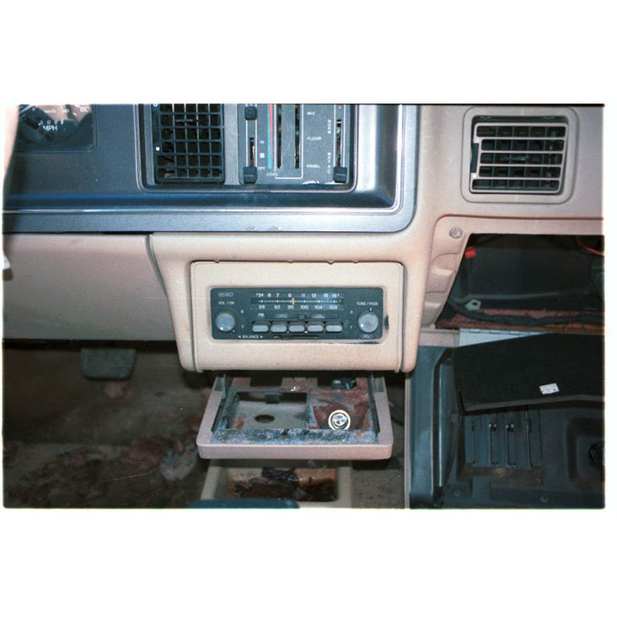 1987 Mercury Topaz Factory Radio