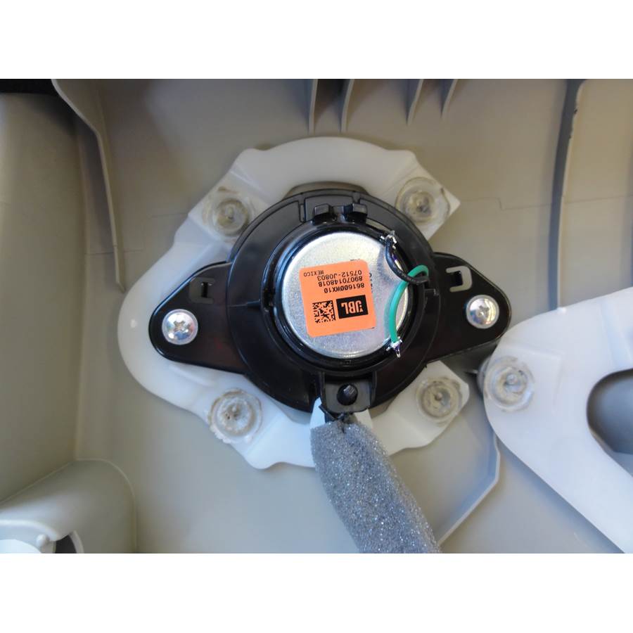 2015 Toyota Prius Rear door tweeter