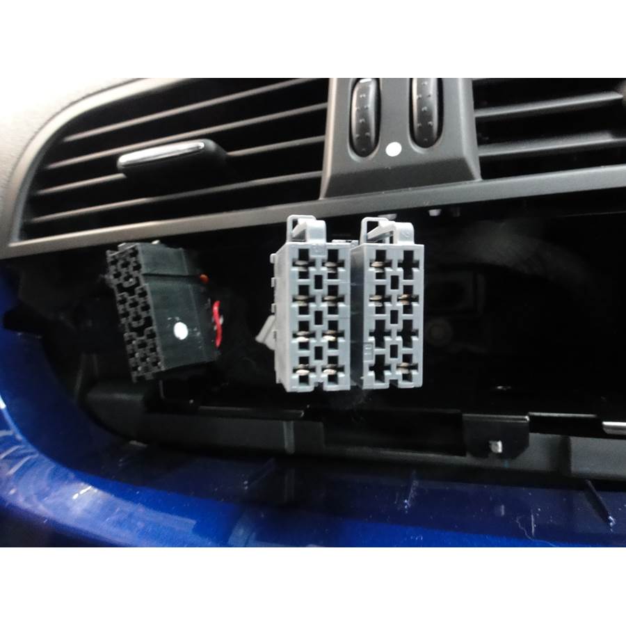 2013 Fiat 500 Factory radio wiring