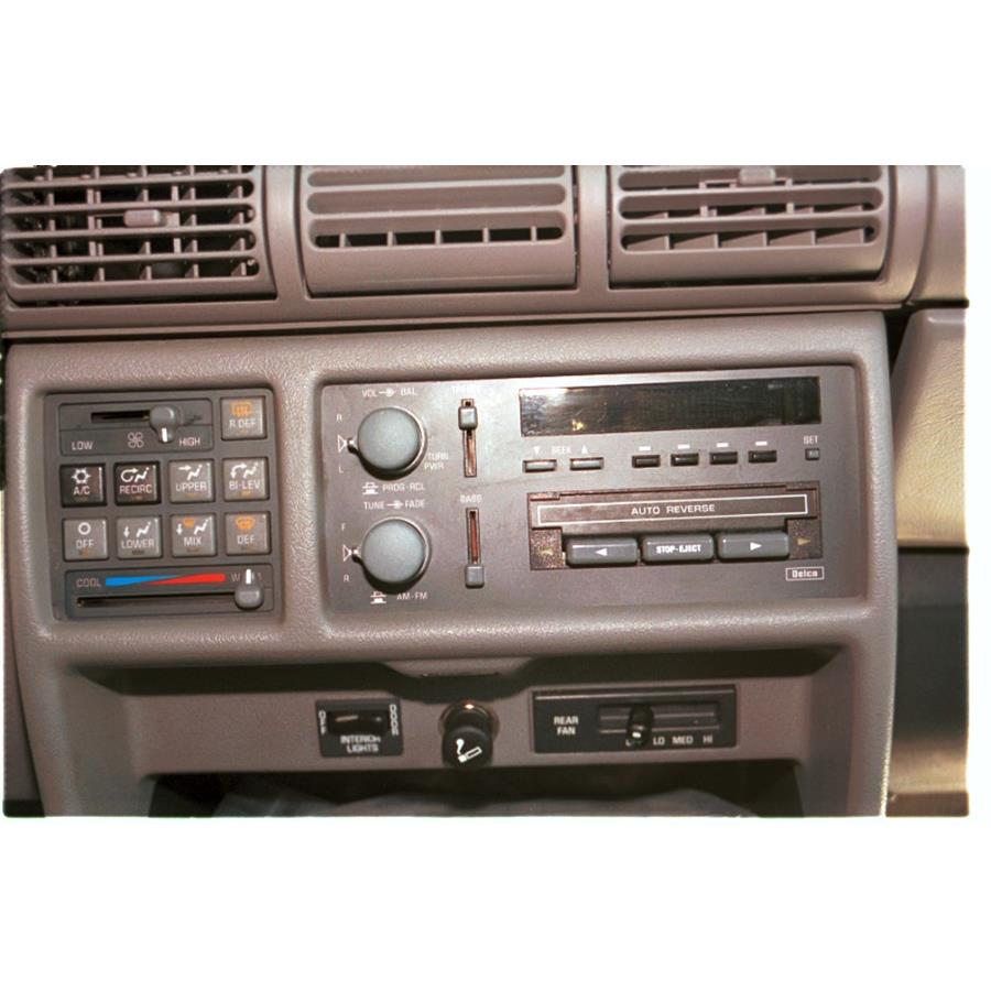 1996 Pontiac Transport Factory Radio