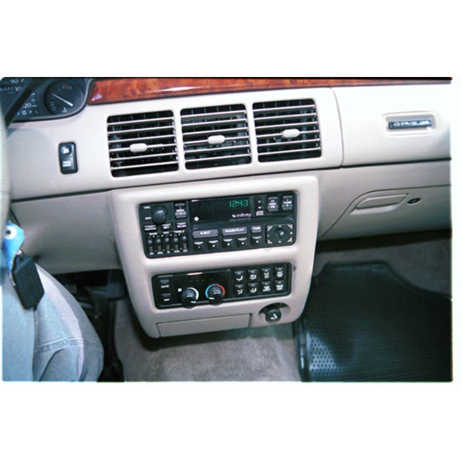1994 Chrysler New Yorker Factory Radio