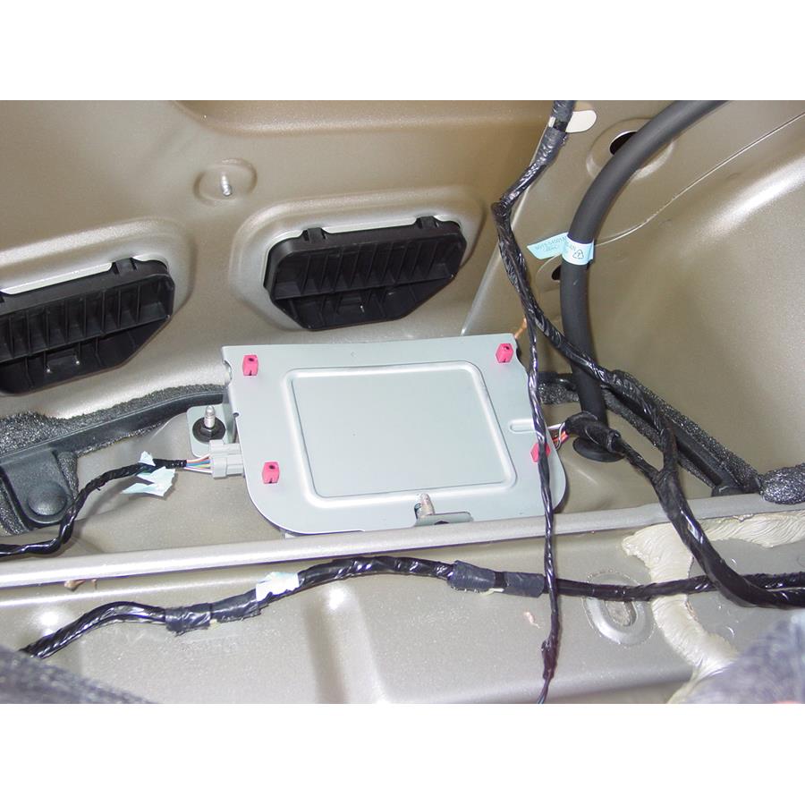 2009 Ford Taurus Factory amplifier