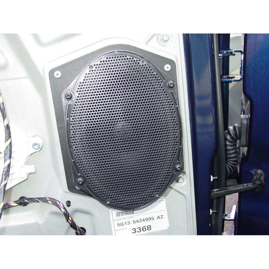 2009 Ford Taurus Rear door speaker
