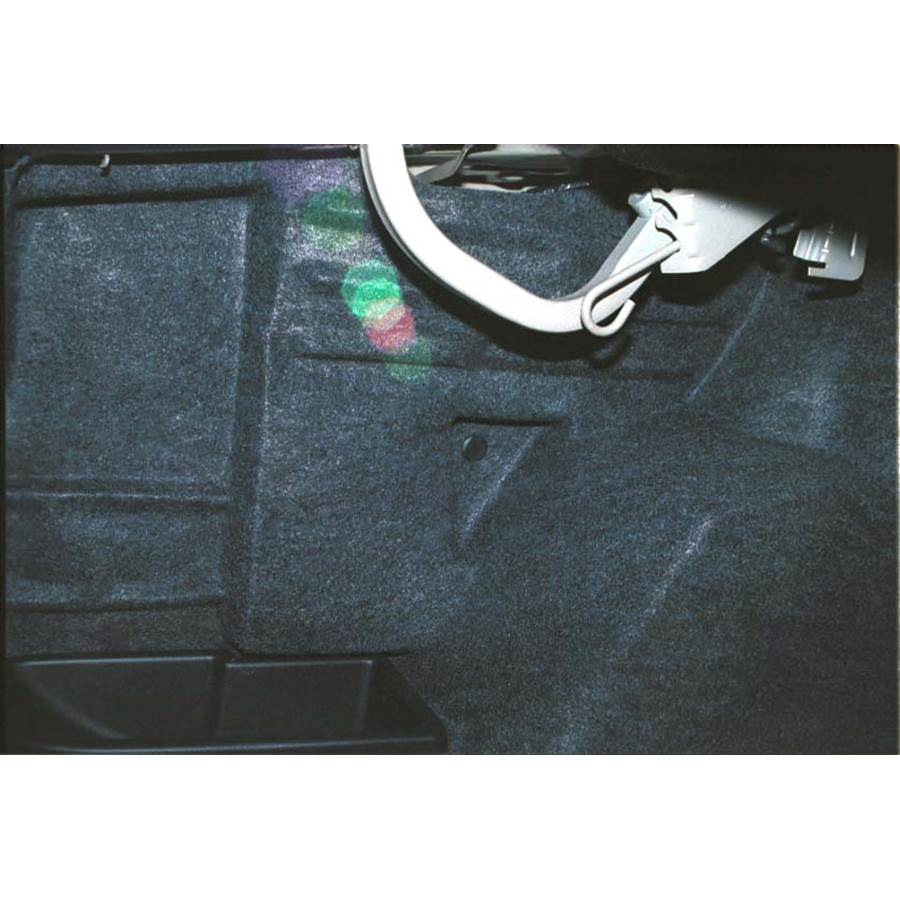 2004 Ford Taurus SE Factory amplifier location