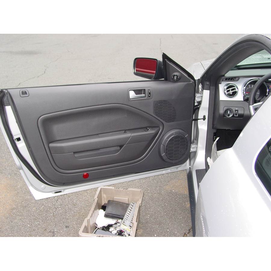 2005 Ford Mustang Front door speaker location